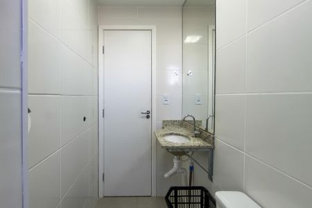 Apartamento para alugar com 68m², 2 quartos e 1 vaga Apartamento para alugar com 68m², 2 quartos e 1 vagaBanheiro