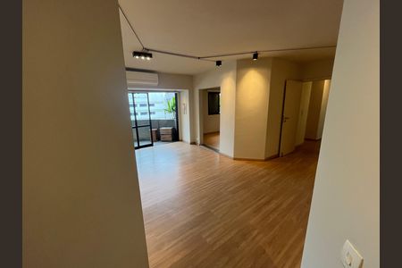 Entrada de apartamento à venda com 2 quartos, 129m² em Vila Morumbi, São Paulo