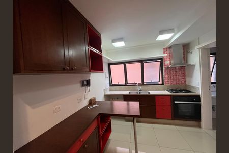 Apartamento para alugar com 129m², 2 quartos e 2 vagas Apartamento para alugar com 129m², 2 quartos e 2 vagasCozinha