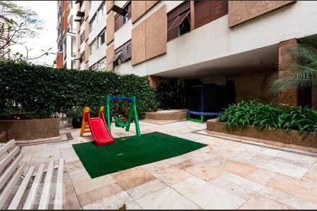 Apartamento à venda com 120m², 1 quarto e 1 vagaÁrea comum - Playground