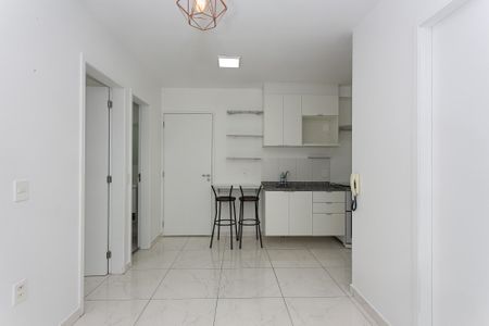 Apartamento para alugar com 33m², 2 quartos e sem vaga Apartamento para alugar com 33m², 2 quartos e sem vagaSala