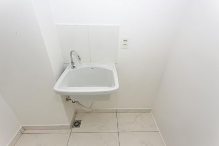 Apartamento para alugar com 33m², 2 quartos e sem vaga Apartamento para alugar com 33m², 2 quartos e sem vagaÁrea de Serviço - Tanque