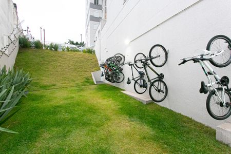 Apartamento para alugar com 33m², 2 quartos e sem vaga Apartamento para alugar com 33m², 2 quartos e sem vagaÁrea comum - Bicicletário