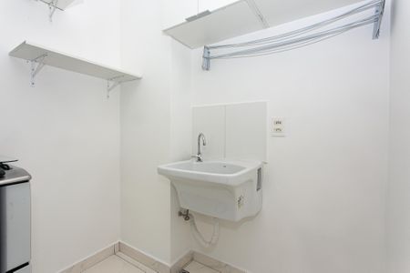 Apartamento para alugar com 33m², 2 quartos e sem vaga Apartamento para alugar com 33m², 2 quartos e sem vagaÁrea de Serviço