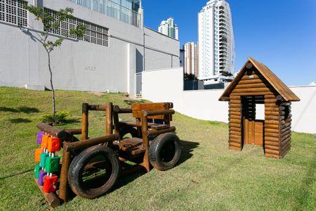 Apartamento para alugar com 33m², 2 quartos e sem vaga Apartamento para alugar com 33m², 2 quartos e sem vagaÁrea comum - Playground