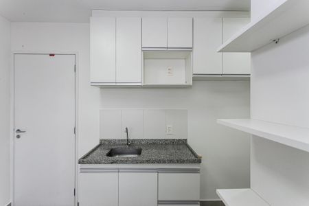 Cozinha de apartamento para alugar com 2 quartos, 33m² em Cidade Mãe do Céu, São Paulo