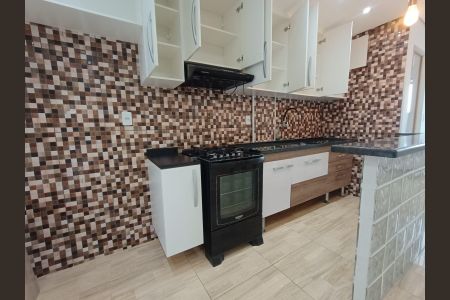 Cozinha de kitnet/studio para alugar com 1 quarto, 25m² em Cidade Ocian, Praia Grande