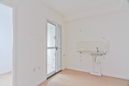 Apartamento para alugar com 32m², 2 quartos e sem vaga Apartamento para alugar com 32m², 2 quartos e sem vagaSala e cozinha