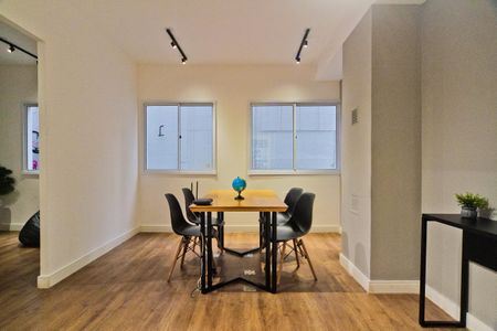 Apartamento para alugar com 32m², 2 quartos e sem vaga Apartamento para alugar com 32m², 2 quartos e sem vagaCoworking