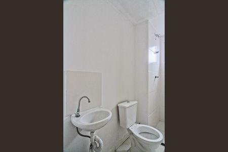 Apartamento para alugar com 32m², 2 quartos e sem vaga Apartamento para alugar com 32m², 2 quartos e sem vagaBanheiro