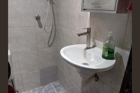 Casa para alugar com 75m², 3 quartos e 1 vaga Casa para alugar com 75m², 3 quartos e 1 vagaBanheiro