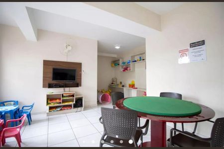 Apartamento à venda com 55m², 2 quartos e 1 vaga Apartamento à venda com 55m², 2 quartos e 1 vagaSala de Jantar
