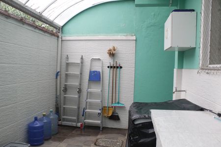 Casa de condomínio à venda com 118m², 4 quartos e 2 vagasÁrea de Serviço