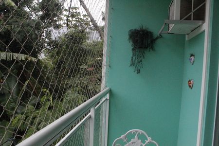 Casa de condomínio à venda com 118m², 4 quartos e 2 vagasVaranda gourmet