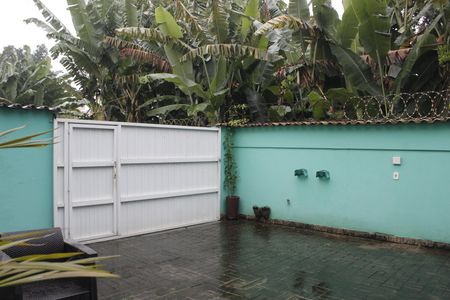 Casa de condomínio à venda com 118m², 4 quartos e 2 vagasÁrea externa