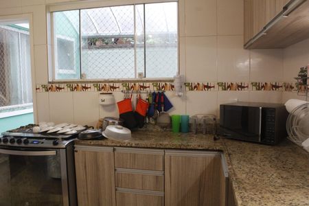Casa de condomínio à venda com 118m², 4 quartos e 2 vagasCozinha
