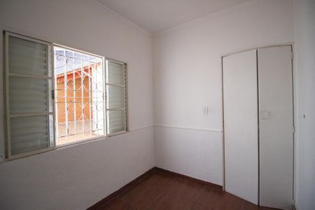 Casa para alugar com 80m², 2 quartos e 2 vagas Casa para alugar com 80m², 2 quartos e 2 vagasQuarto 2