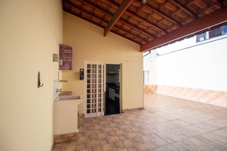 Casa para alugar com 80m², 2 quartos e 2 vagas Casa para alugar com 80m², 2 quartos e 2 vagasÁrea de Serviço