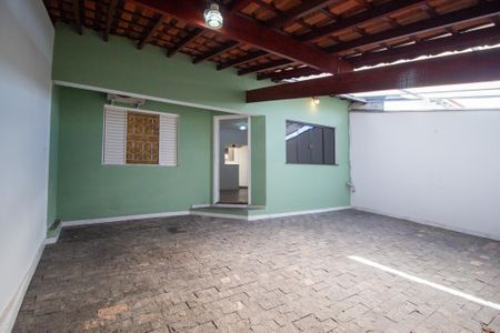 Casa para alugar com 80m², 2 quartos e 2 vagas Casa para alugar com 80m², 2 quartos e 2 vagasGaragem