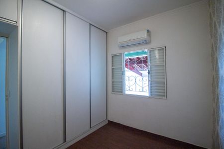 Casa para alugar com 80m², 2 quartos e 2 vagas Casa para alugar com 80m², 2 quartos e 2 vagasQuarto 1