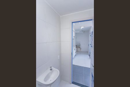 Apartamento para alugar com 32m², 2 quartos e sem vaga Apartamento para alugar com 32m², 2 quartos e sem vagaBanheiro