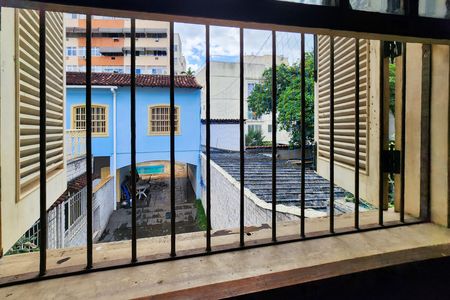 Casa à venda com 520m², 4 quartos e 4 vagas Casa à venda com 520m², 4 quartos e 4 vagasVista do Quarto 3