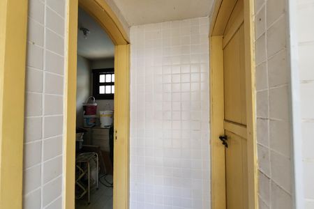 Casa à venda com 520m², 4 quartos e 4 vagas Casa à venda com 520m², 4 quartos e 4 vagasÁrea de Serviço
