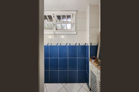 Casa à venda com 520m², 4 quartos e 4 vagas Casa à venda com 520m², 4 quartos e 4 vagasLavabo