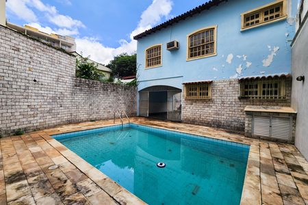 Casa à venda com 520m², 4 quartos e 4 vagas Casa à venda com 520m², 4 quartos e 4 vagasÁrea Gourmet