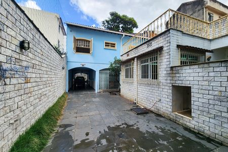Casa à venda com 520m², 4 quartos e 4 vagas Casa à venda com 520m², 4 quartos e 4 vagasGaragem