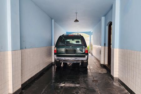 Casa à venda com 520m², 4 quartos e 4 vagas Casa à venda com 520m², 4 quartos e 4 vagasGaragem