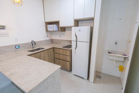 Cozinha de apartamento para alugar com 1 quarto, 40m² em Ouro Preto, Belo Horizonte