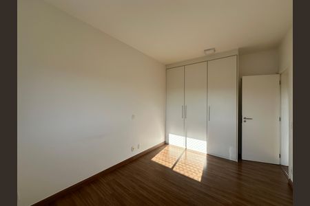 Apartamento para alugar com 66m², 2 quartos e 1 vaga Apartamento para alugar com 66m², 2 quartos e 1 vagaSuíte