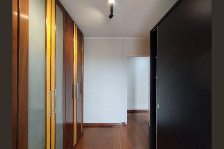 Apartamento à venda com 167m², 3 quartos e 3 vagas Apartamento à venda com 167m², 3 quartos e 3 vagasQuarto