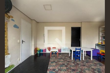 Apartamento à venda com 167m², 3 quartos e 3 vagas Apartamento à venda com 167m², 3 quartos e 3 vagasBrinquedoteca