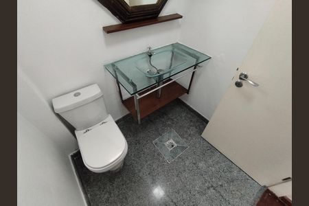 Apartamento à venda com 167m², 3 quartos e 3 vagas Apartamento à venda com 167m², 3 quartos e 3 vagasBanheiro - torneira