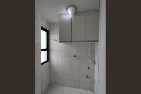 Apartamento à venda com 167m², 3 quartos e 3 vagas Apartamento à venda com 167m², 3 quartos e 3 vagasÁrea de Serviço