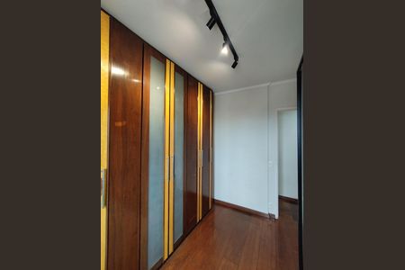 Apartamento à venda com 167m², 3 quartos e 3 vagas Apartamento à venda com 167m², 3 quartos e 3 vagasQuarto