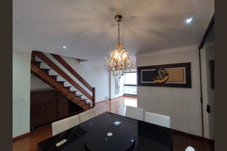 Apartamento à venda com 167m², 3 quartos e 3 vagas Apartamento à venda com 167m², 3 quartos e 3 vagasSala