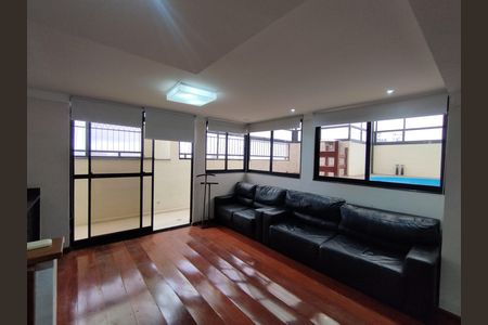 Apartamento à venda com 167m², 3 quartos e 3 vagas Apartamento à venda com 167m², 3 quartos e 3 vagasCobertura