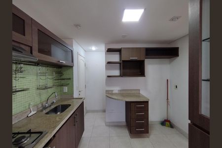 Apartamento à venda com 167m², 3 quartos e 3 vagas Apartamento à venda com 167m², 3 quartos e 3 vagasCozinha - Armários