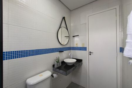 Apartamento para alugar com 55m², 2 quartos e sem vagaBanheiro 