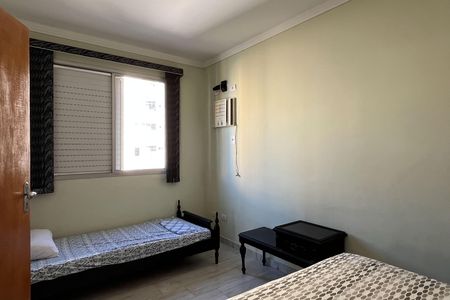 Quarto 2 de apartamento para alugar com 2 quartos, 74m² em José Menino, Santos