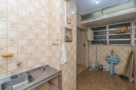 Apartamento à venda com 65m², 2 quartos e sem vaga Apartamento à venda com 65m², 2 quartos e sem vagaCozinha