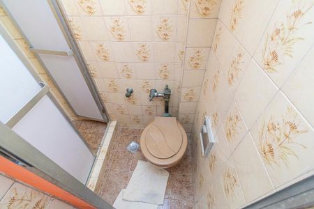 Apartamento à venda com 65m², 2 quartos e sem vaga Apartamento à venda com 65m², 2 quartos e sem vagaBanheiro