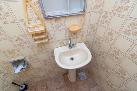 Apartamento à venda com 65m², 2 quartos e sem vaga Apartamento à venda com 65m², 2 quartos e sem vagaBanheiro