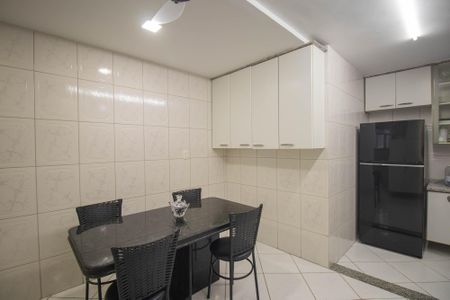 Apartamento para alugar com 80m², 3 quartos e 1 vaga Apartamento para alugar com 80m², 3 quartos e 1 vagaCozinha