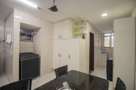 Cozinha de apartamento para alugar com 3 quartos, 80m² em Rocha, São Gonçalo