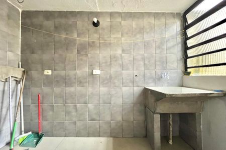 Casa para alugar com 240m², 2 quartos e 7 vagas Casa para alugar com 240m², 2 quartos e 7 vagasÁrea de Serviço