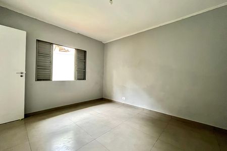 Casa para alugar com 240m², 2 quartos e 7 vagas Casa para alugar com 240m², 2 quartos e 7 vagasSuite